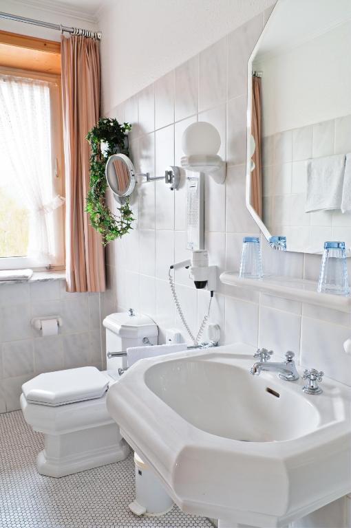 Privathotel Bruegges Loui Willingen  Pokoj fotografie